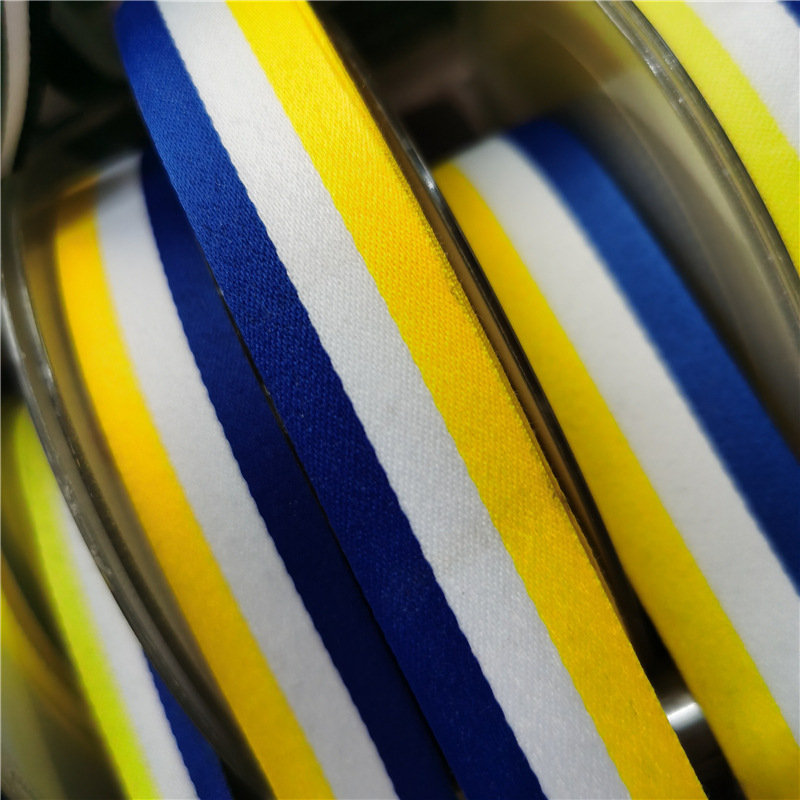 100D banda de banda de poliéster densa tricolor banda de banda de banda de banda lateral ropa bolsa accesorios en stock al por mayor