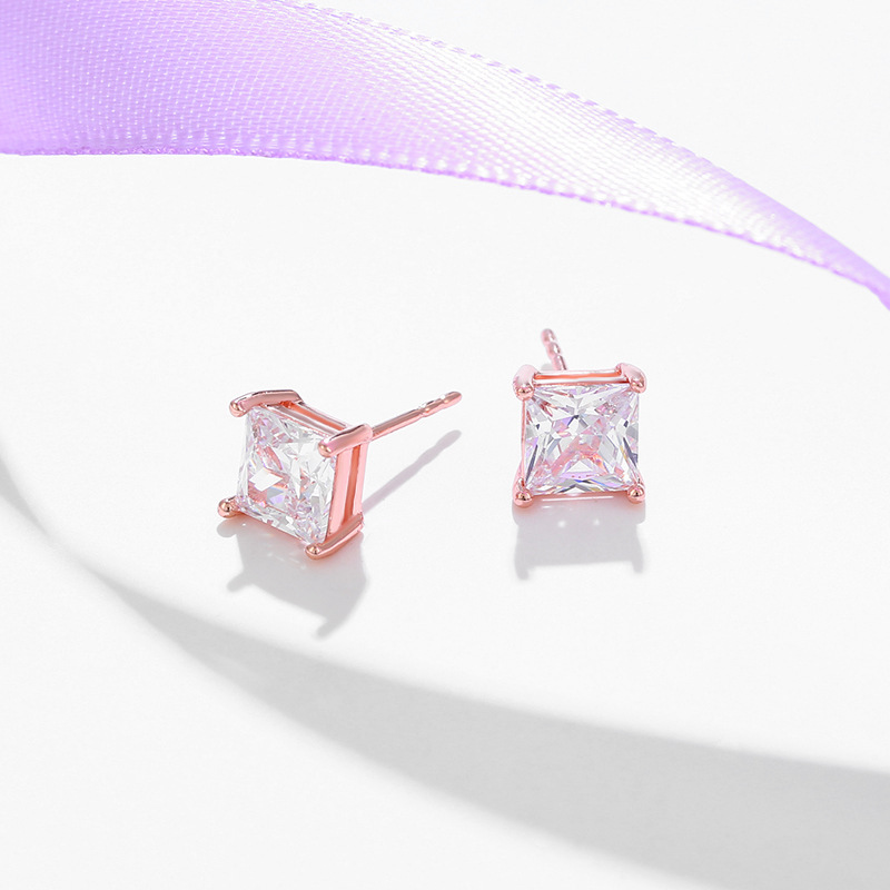 Xuping joyería Rosa chapado en oro de cuatro garra con incrustaciones de zirconia cúbica sintética pendientes simples pendientes de estilo frío