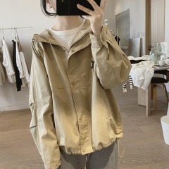工装コートの女性の春と秋の新型のゆったりとしたレトロで痩せています。