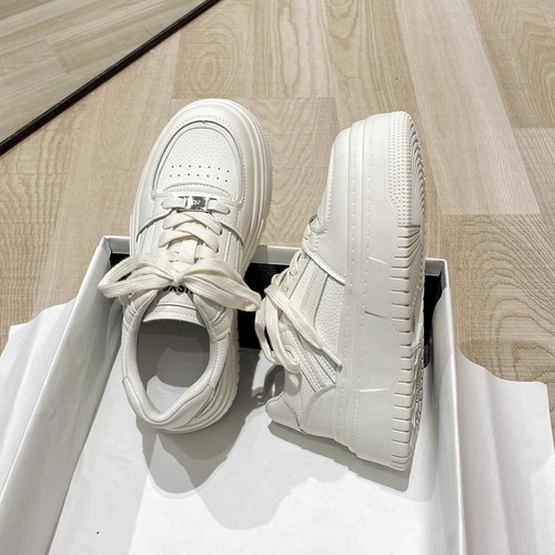 2025 Genuine Leather Thin Heel Thick Sole Women's Versatile Casual Sports Retro Skate Shoes