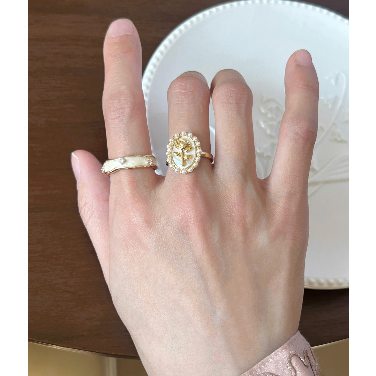 Anello vintage in madreperla per donna regolabile retrò_voghion.com