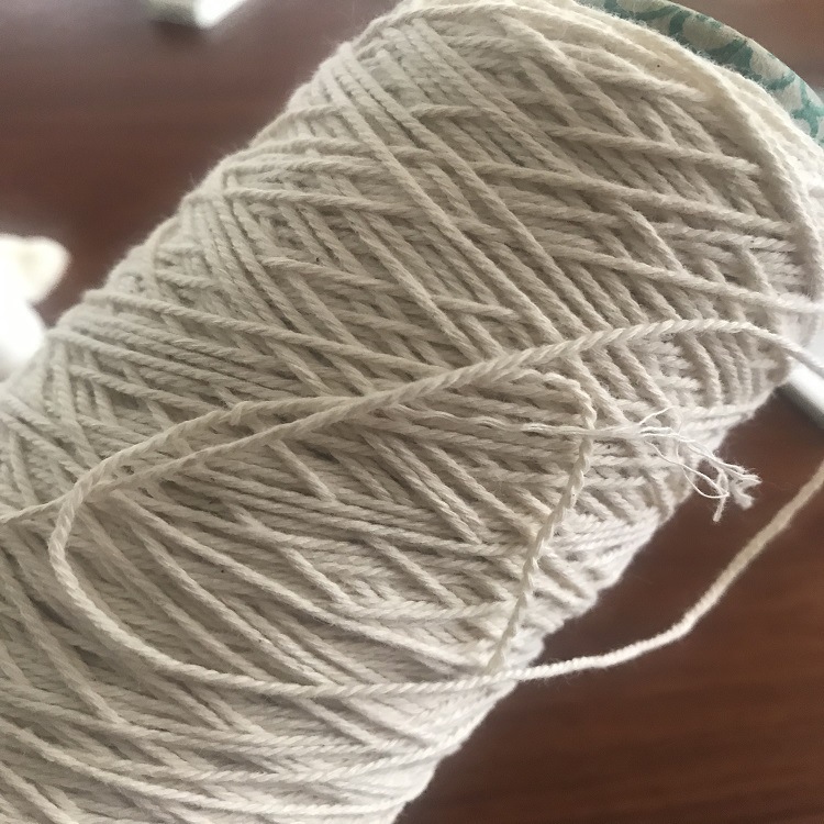 供应纱线10S/7 有色棉纱纯棉股线 环锭纺彩点纱毛衣手织精纺
