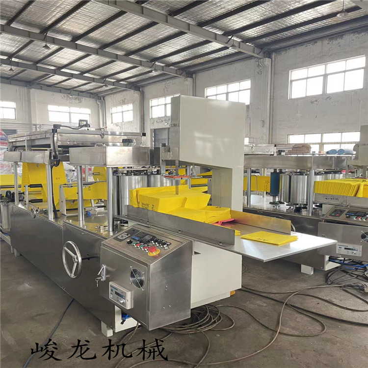 旅行便携毛巾浴巾加工机器  一次性无纺布30*60酒店毛巾折叠机