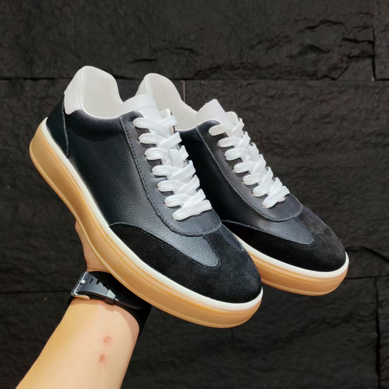 [Cuero de vaca de cabeza] nuevo hombre simple de alta seda de vaca de terciopelo zapatos de entrenamiento de cuero auténtico zapatos deportivos de skate casuales