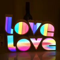 LED светящаяся коробка со словами LOVE, питание USB или 3×AAA, 36×13.5 см, цвета в полоску/градиент