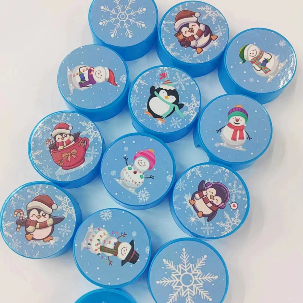 Трансграничная новая одинарная дыра пластиковая круглая Рождественская точилка для карандашей зимняя тема наклейка Линейка Карандаш