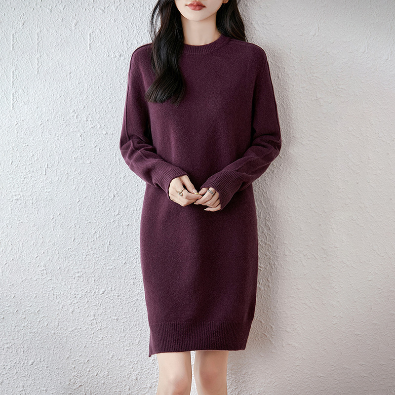 Commuter-style round-neck wool knit dress for women, autumn mid-length loose slim-fit pullover sweater dress Commuter-style round-neck wool knit dress for women, autumn mid-length loose slim-fit pullover sweater dress