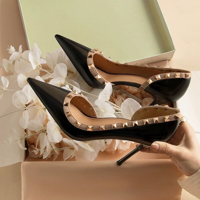 Black sexy autumn high heels stiletto heels with studs