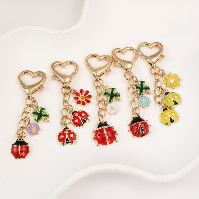 New In-Stock Metal Rhinestone Ladybug Keychain Lucky Heart Women's Key Chain Key Pendant New In-Stock Metal Rhinestone Ladybug Keychain Lucky Heart Women's Key Chain Key Pendant