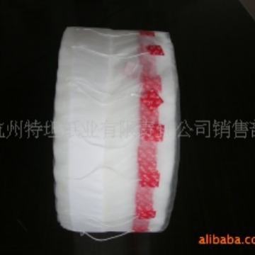 提供尼龙、无纺布、可降解等各种立体三角包包材