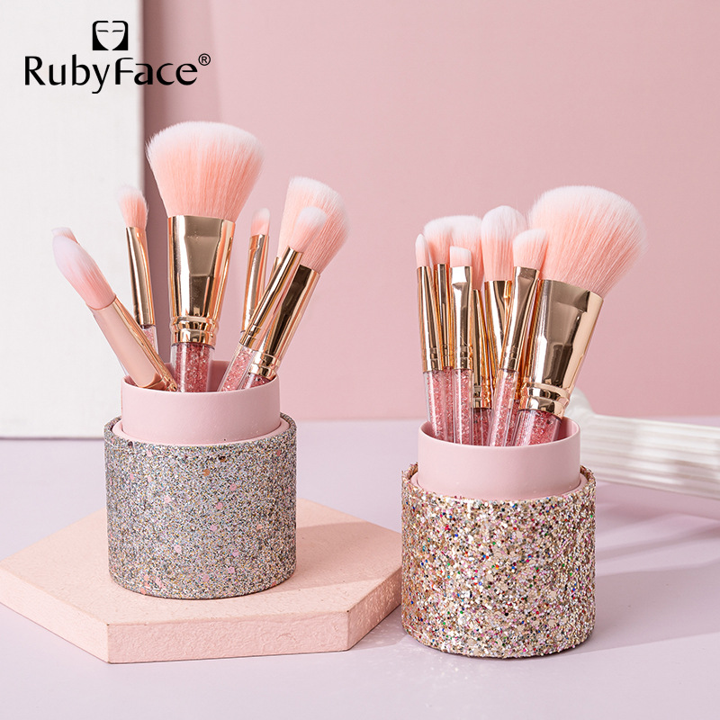 RUBYFACE - Conjunto de 7 Pincéis com Cabo de Strass, Corpo com Glitter - Ferramentas de Maquiagem Profissionais para Uso Internacional_voghion.com