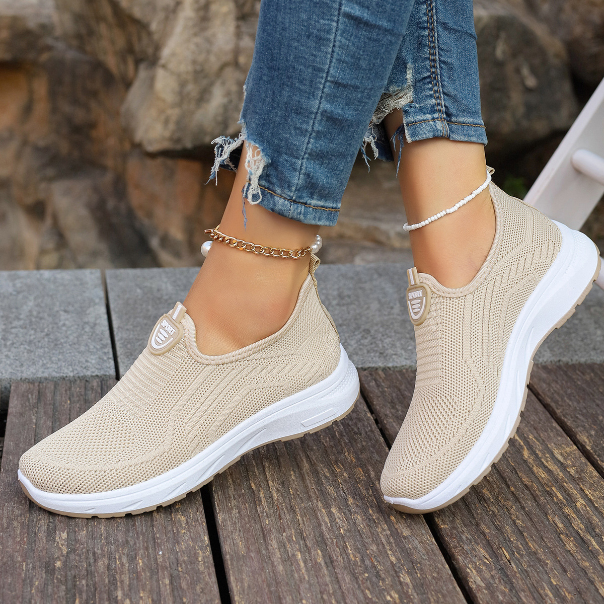 Zapatos de mujer verano nuevo estilo zapatos de mujer transpirables transfronterizos de gran tamaño temu zapatos casuales suela suave zapatos ligeros de un solo pedal