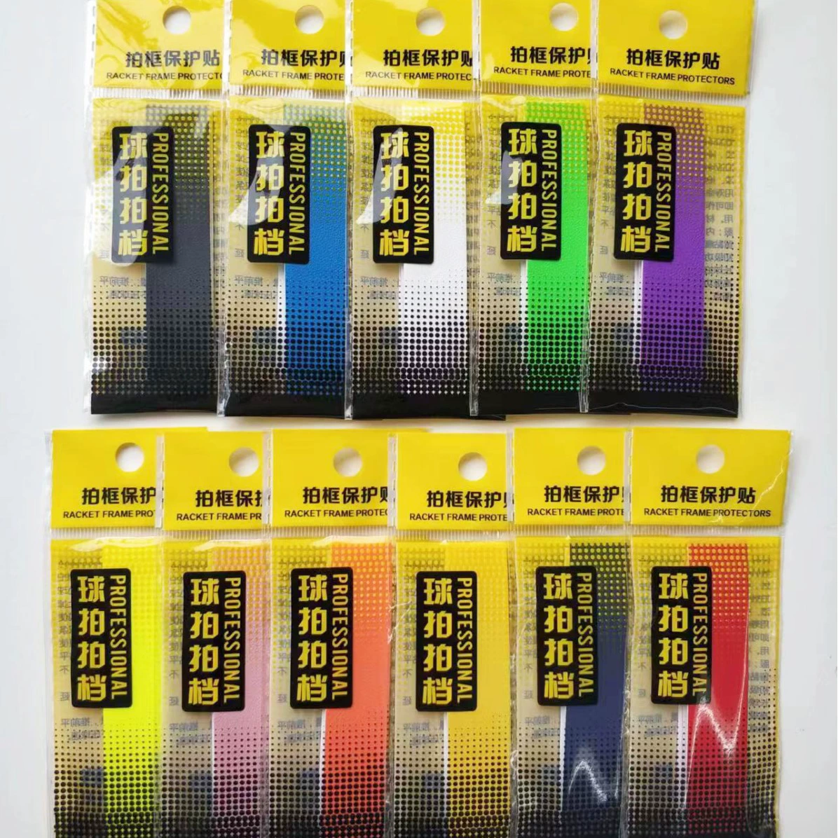 Ракетка для бадминтона прикрепляется к раме