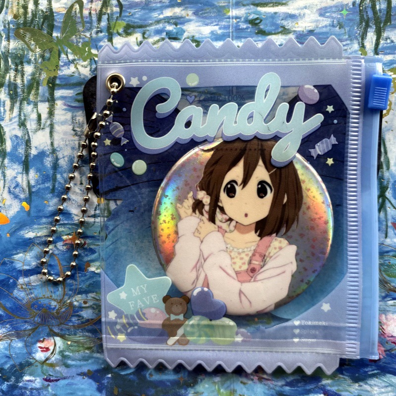 K-On! Double Flash Badge, Hirasawa Yui Merchandise, Akiyama Mioda, Inaka Ritsu, Nakano Azusa Merchandise Badge