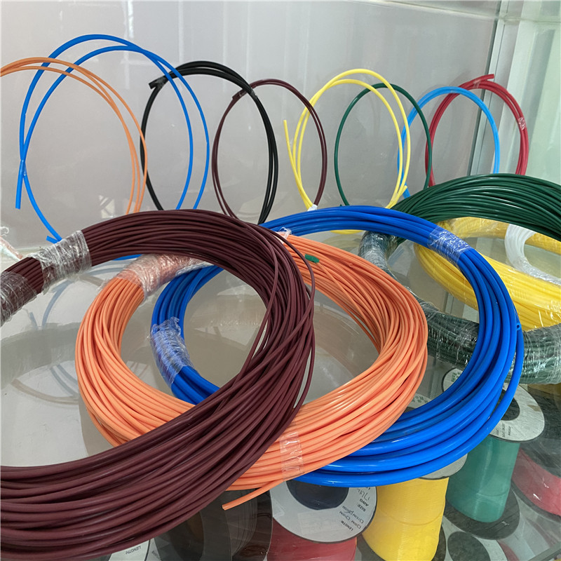 行家选耐高温偏氟龙管四氟软管绝缘套管PTFE铁氟四氟乙烯热缩管