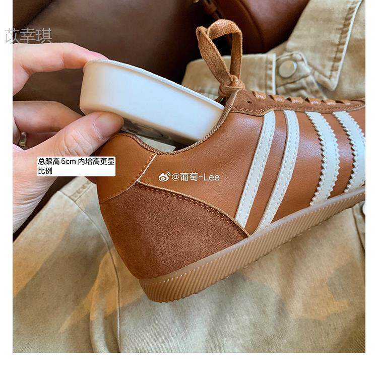 Giày sneaker nữ da thật kiểu Đức cổ điển độn gót 5 cm, lót lông giữ ấm, phối màu phong cách Maillard — Hàng có sẵn màu nâu lót lông, Hàng có sẵn màu nâu, lót lông, Hàng có sẵn màu nâu, lót đơn, Hàng có sẵn, lót đơn màu nâu chi tiết 13
