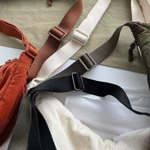 防水饺子包灯芯绒秋冬女士单肩包男士挎包腋下包可调节轻便出行