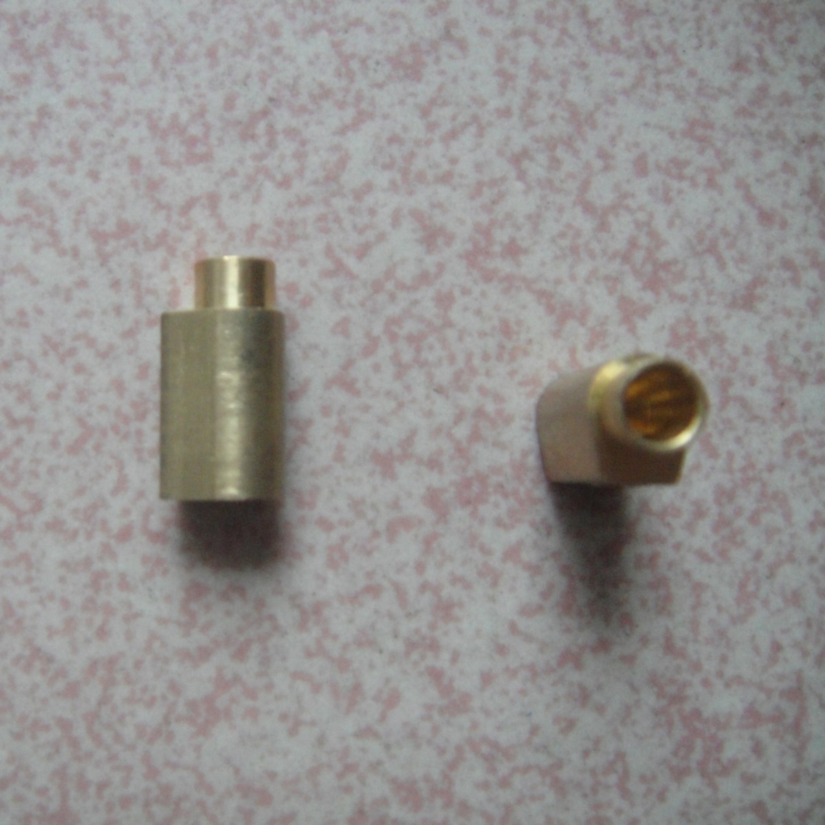 供应铜柱支撑柱东莞林发五金厂家生产展柜隔离柱电路板连接铜柱