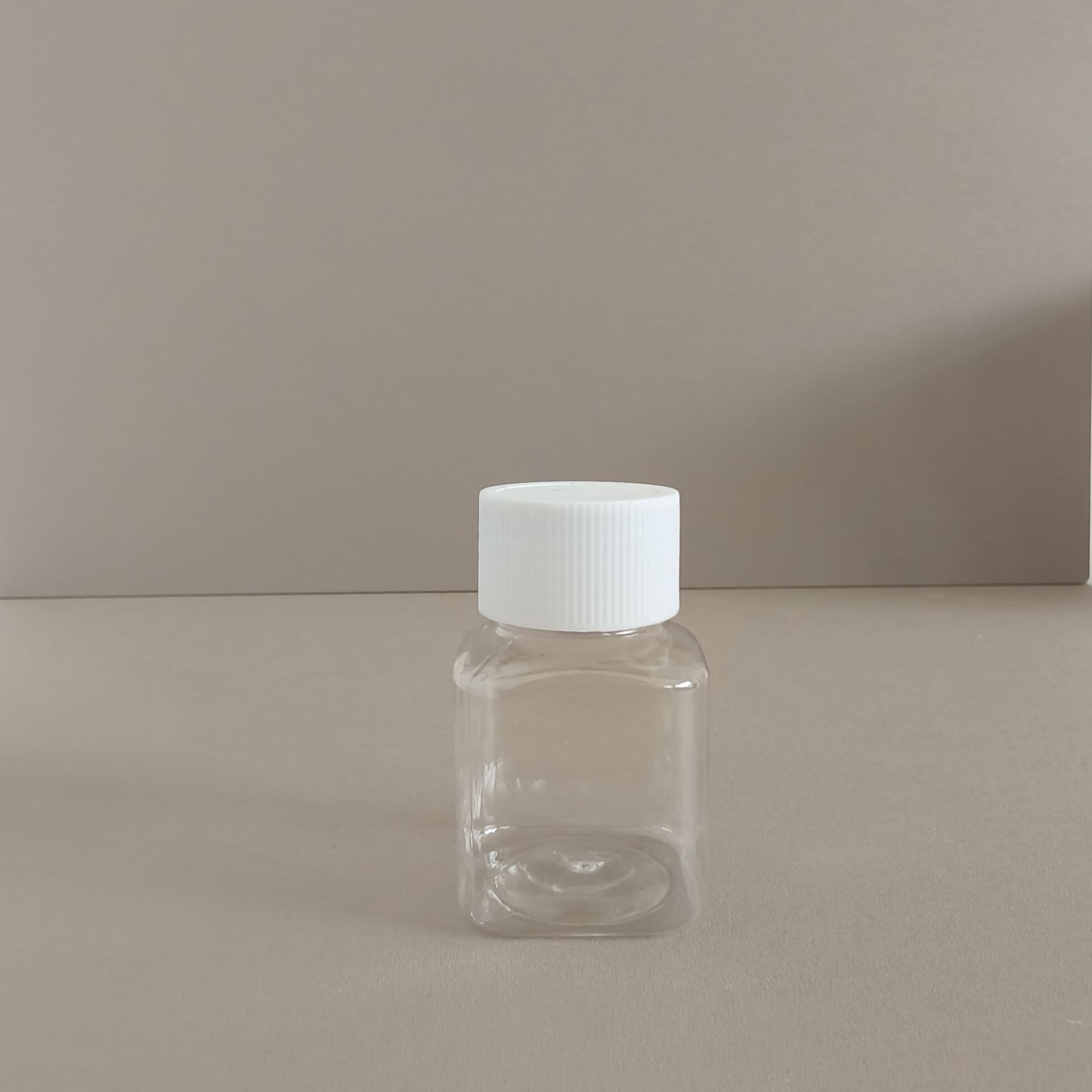 厂家批发 30ml塑料瓶 pet瓶子 方形分装瓶 透明粉剂瓶 现货