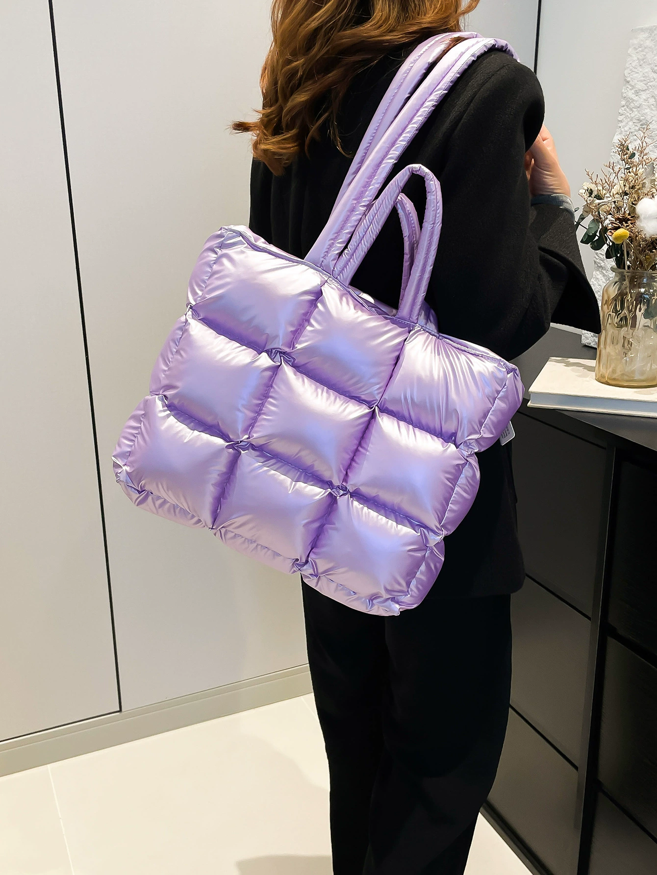 Glossy nylon quilted handheld shoulder bag with down