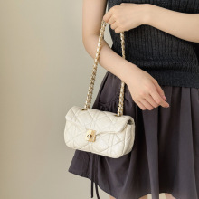 С���L���朗l����Ů2026�¿�r���nϵС�����ٴ�μ�б���