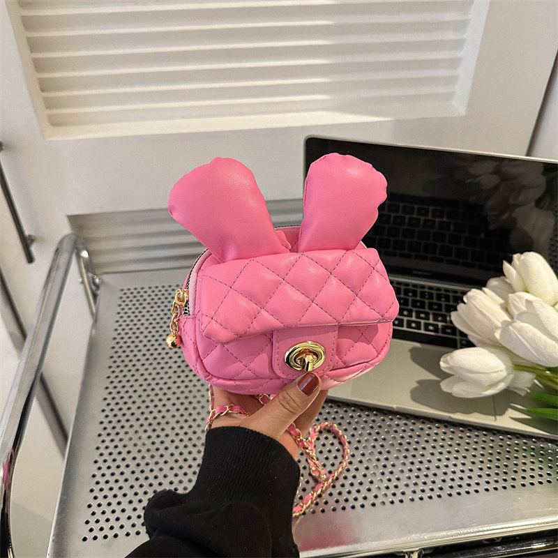 Bolsa pequeña de forma especial moda femenina pequeña cabeza de conejo bolsa de mensajero de las mujeres 2023 nueva personalidad linda chica corazón rombo bolsa