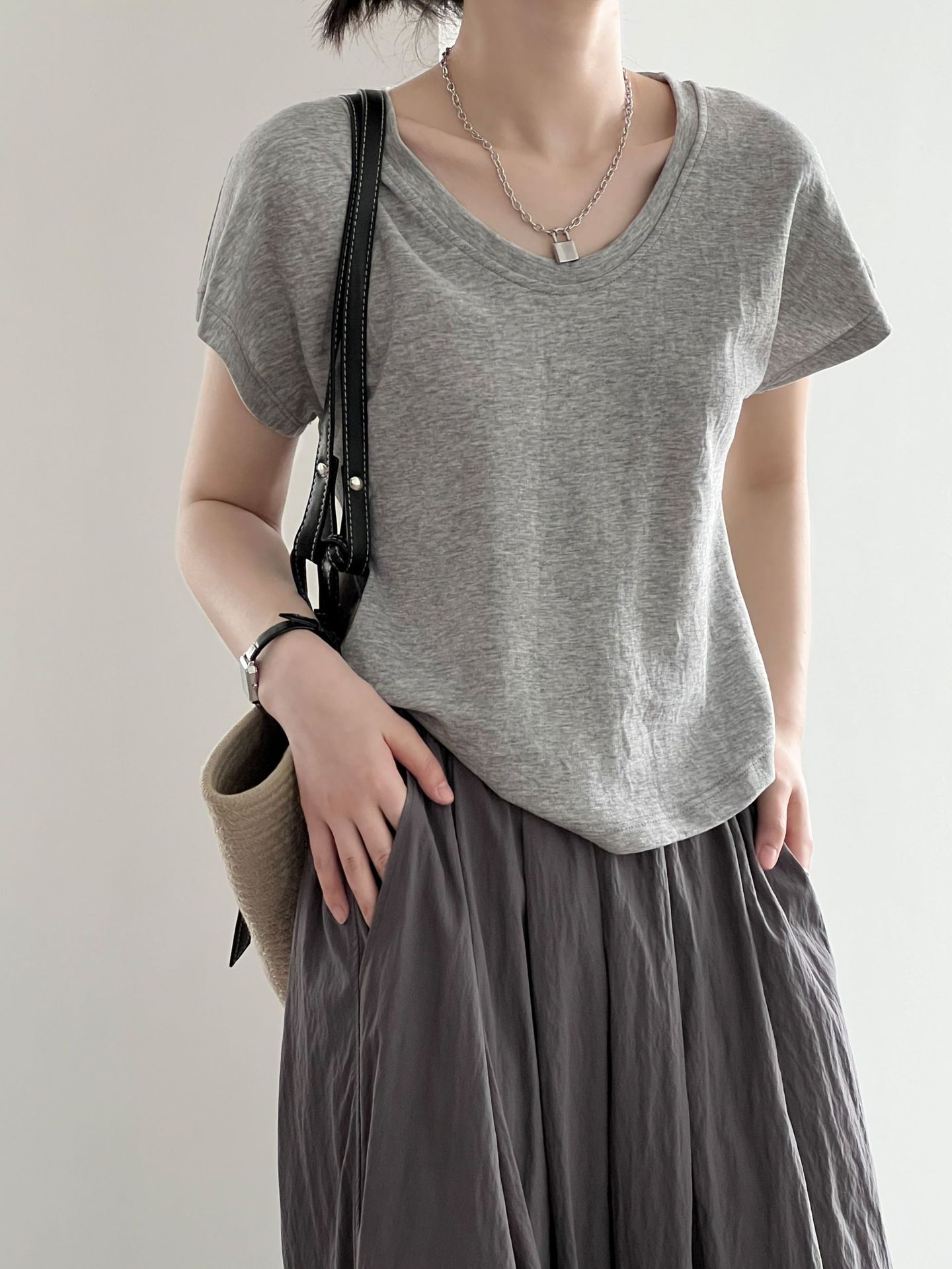 Three Dimensional Simple U Neck Short Sleeved T shirt for Women Summer Slimming Wide Sleeved Top 9 Three Dimensional Simple U Neck Short Sleeved T shirt for Women Summer Slimming Wide Sleeved Top