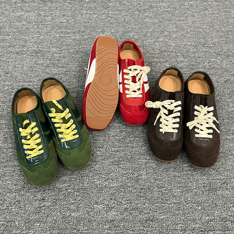 Модные популярные немецкие кроссовки, легкие роскошные кроссовки, модные ретро-одиночные туфли на плоской подошве из мягкой кожи, универсальные туфли для пар 18656-T