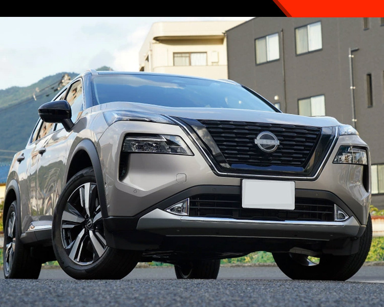 Suitable for Nissan 22 Qijun T33 front bumper fog lamp plating bright frame Rogue special front fog lamp cover