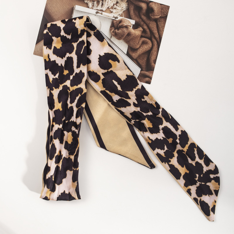 【D 홈 시리즈●표범 무늬] 실크 스카프 1개