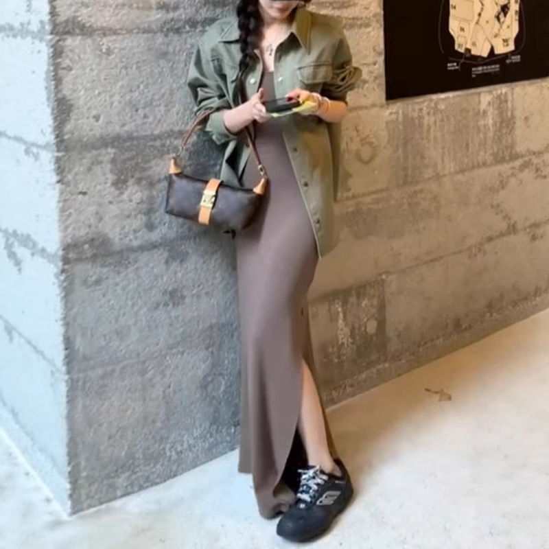 Korean-Style Coffee-Colored Dress for Women, 2026 Early Spring New Model, High-End Waist-Cinching Slimming Long Dress, Complete Set with Shirt Korean-Style Coffee-Colored Dress for Women, 2026 Early Spring New Model, High-End Waist-Cinching Slimming Long Dress, Complete Set with Shirt