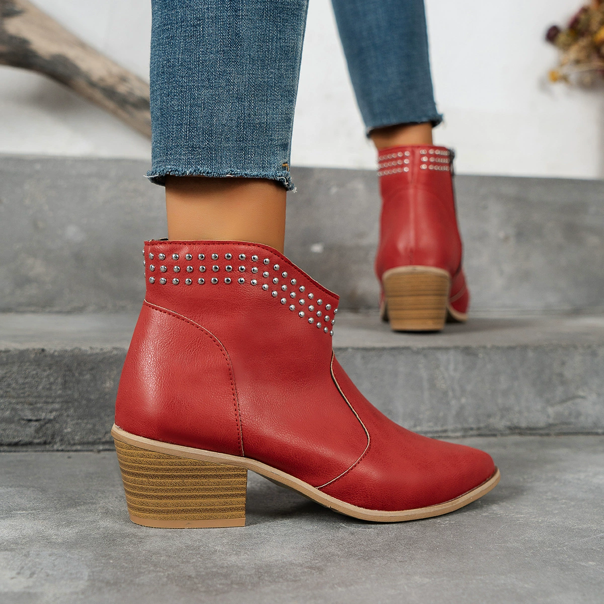 Amazon 2022 осень и зима Новые европейские и американские ботинки Martin с заклепками и металлическими заклепками на толстом каблуке с боковой молнией трансграничные Большие размеры