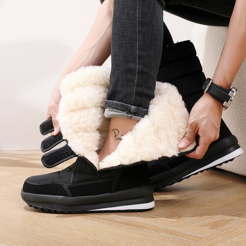 Men's Snow Boots with Soft Sole, Comfortable, Fashionable, Fleece-lined, Thick Sole, Non-slip, Outdoor Casual Cotton Shoes