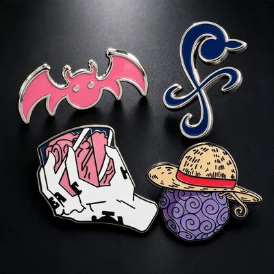 Piece Series Brooches, Enamel Yaxa sancaqları
