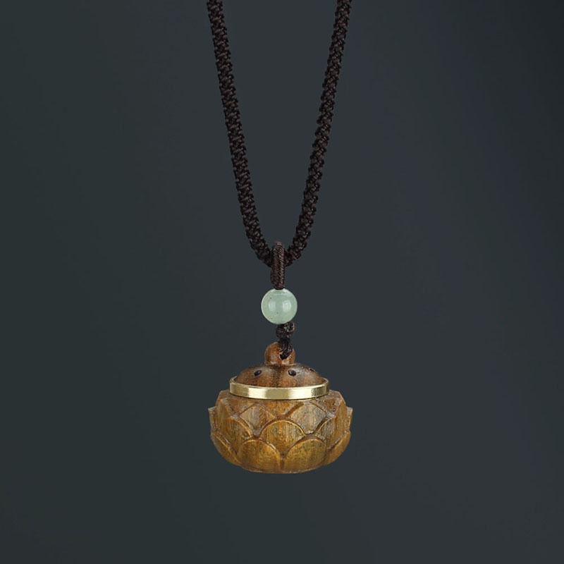 Collar de colgante de sándalo verde retro se puede abrir caja de píldoras de fragancia suéter de cadena colgante accesorios para hombres y mujeres