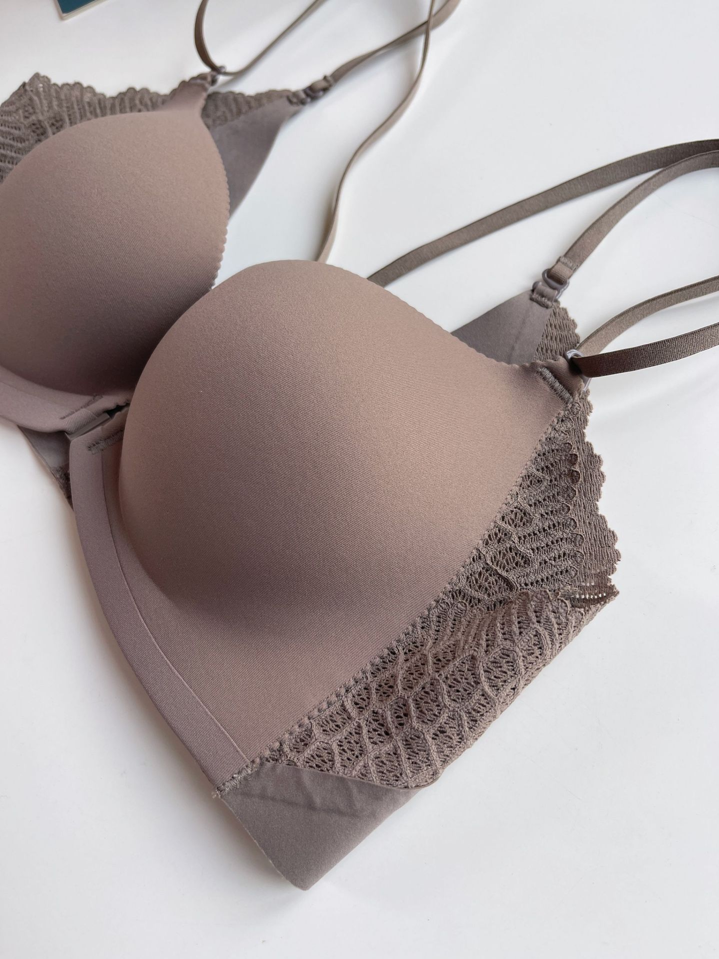 2022 nuevo verano frente hebilla pequeño pecho push up belleza correa de la ropa interior cruzada las mujeres pull up colección sujetador del pecho