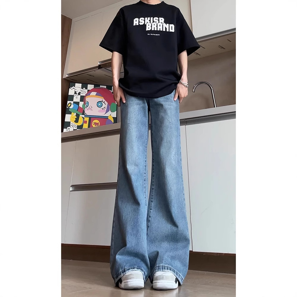 진한 파란색