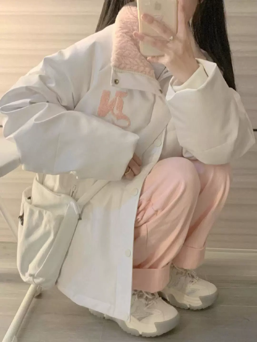 粉色羊羔毛拼接pu皮衣棉服女冬季新款加厚学生面包服外套