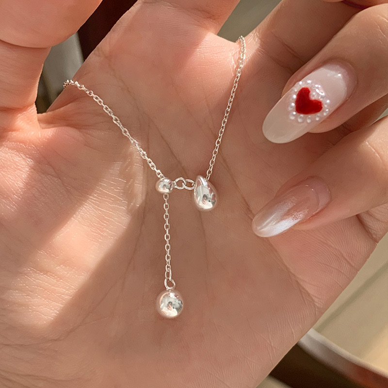 Draagable Water Drop Necklace Women's Telescopic Light Luxury Niche High-end Ball Woolen Chain Clavicle Chain Fashionable All-match Necklace Chain