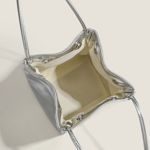 New high-end mirror texture bucket bag, fashionable and versatile, trendy shell glossy dopamine matching handbag