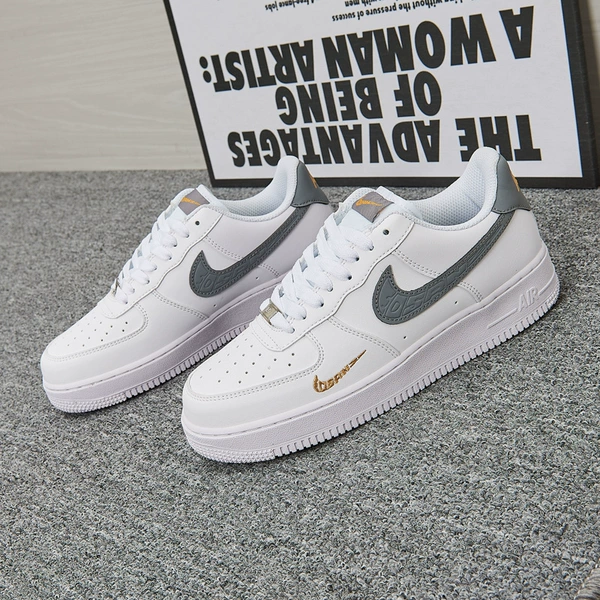 White -gray gold