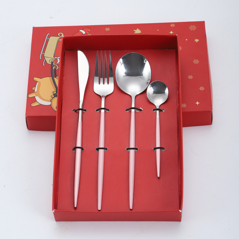 Amazon caja de regalo de Navidad transfronteriza cuchillo de acero inoxidable portugués, tenedor y cuchara conjunto de cuatro piezas cuchillo de carne y tenedor cuchara de comida principal