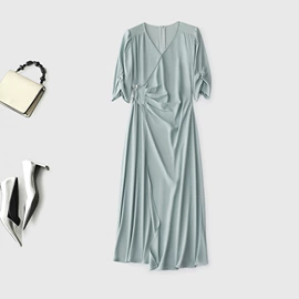 休闲裤;女式衬衫;女式T恤