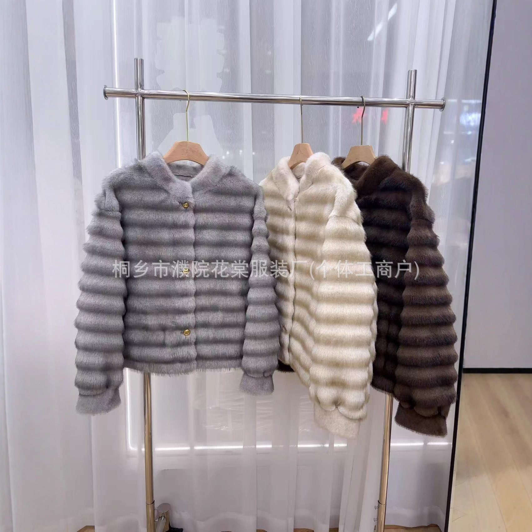 内销爆款条纹外套龙猫一体新款女装仿水貂环保皮草上衣休闲轻奢