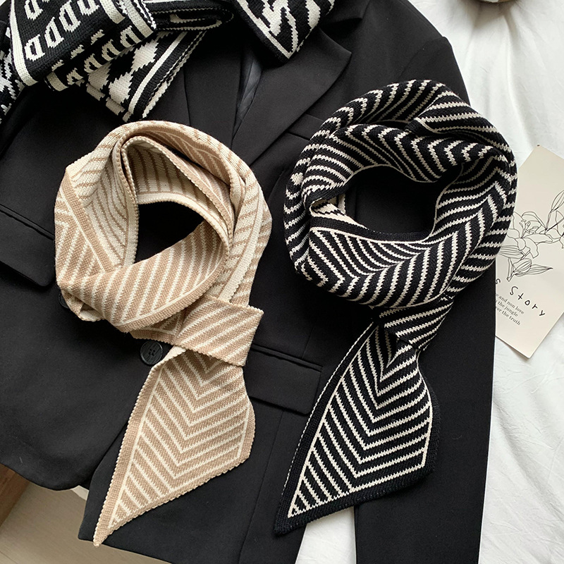 Bufandas de punto de alta sensación de nuevo estilo coreano otoño invierno versátil tablero de ajedrez perforación toallas de orejas perezosas cruzada guillera