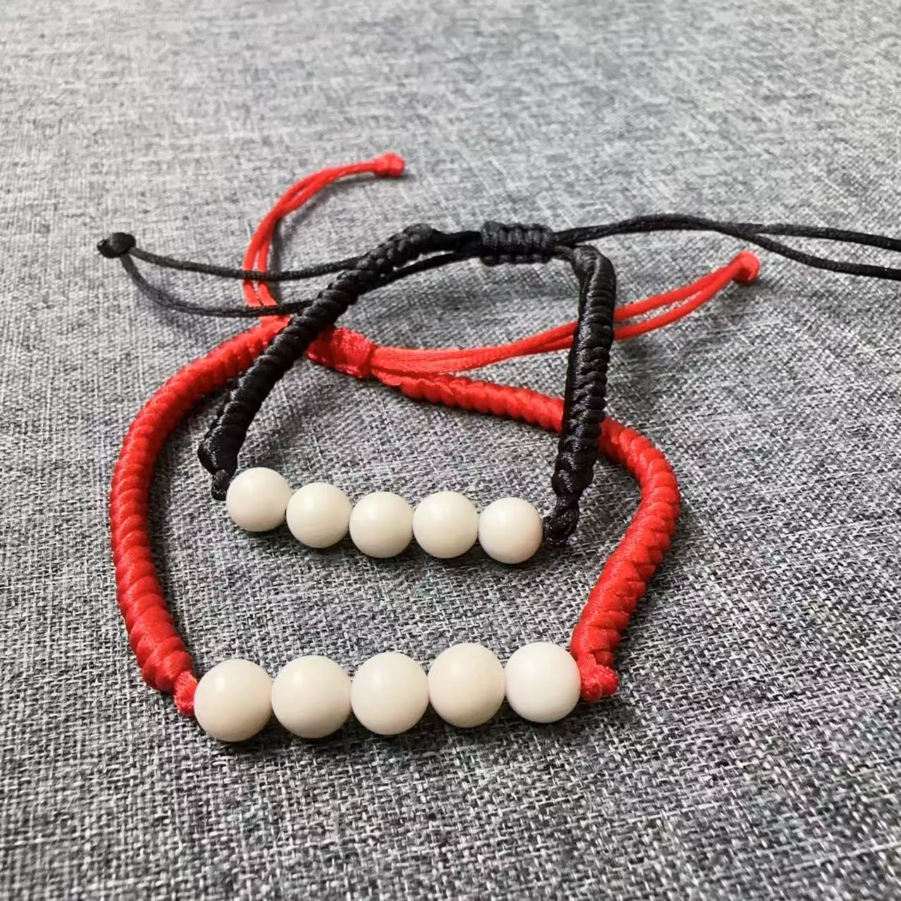 Cuban Arriacha Bracelet, Red String for the Year of Birth, Hand-Woven Bracelet for Women, Red String Gift for Dragon Boat Festival, Small Accessory