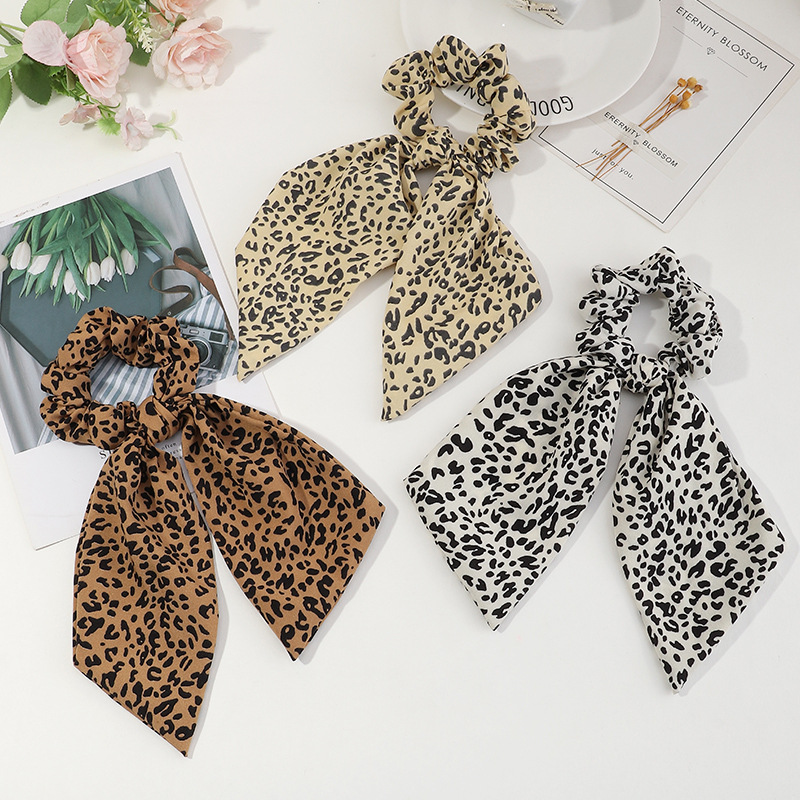 Retro Leopard Print Streamer Large Intestine Hair Scrunchies Wholesale display picture 1