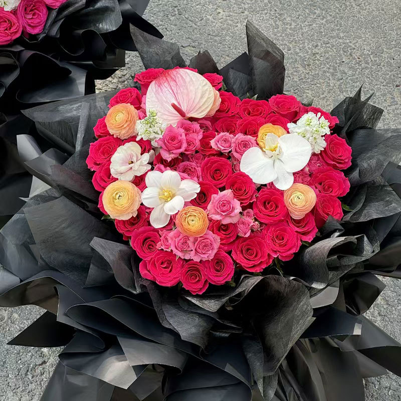 Huaxi creativo amor ramo de flores artefactos de plástico en forma de corazón florista materiales de embalaje de flores al por mayor