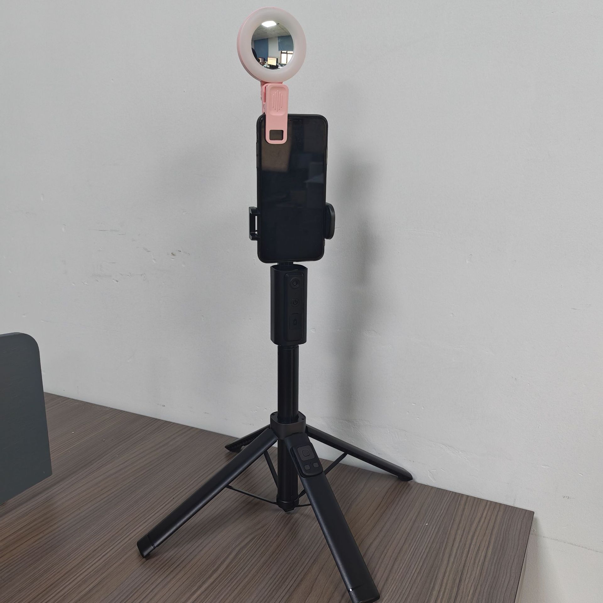 Palo Selfie Inteligente C12 para Celular de Aleación de Aluminio con Seguimiento por IA y Bluetooth