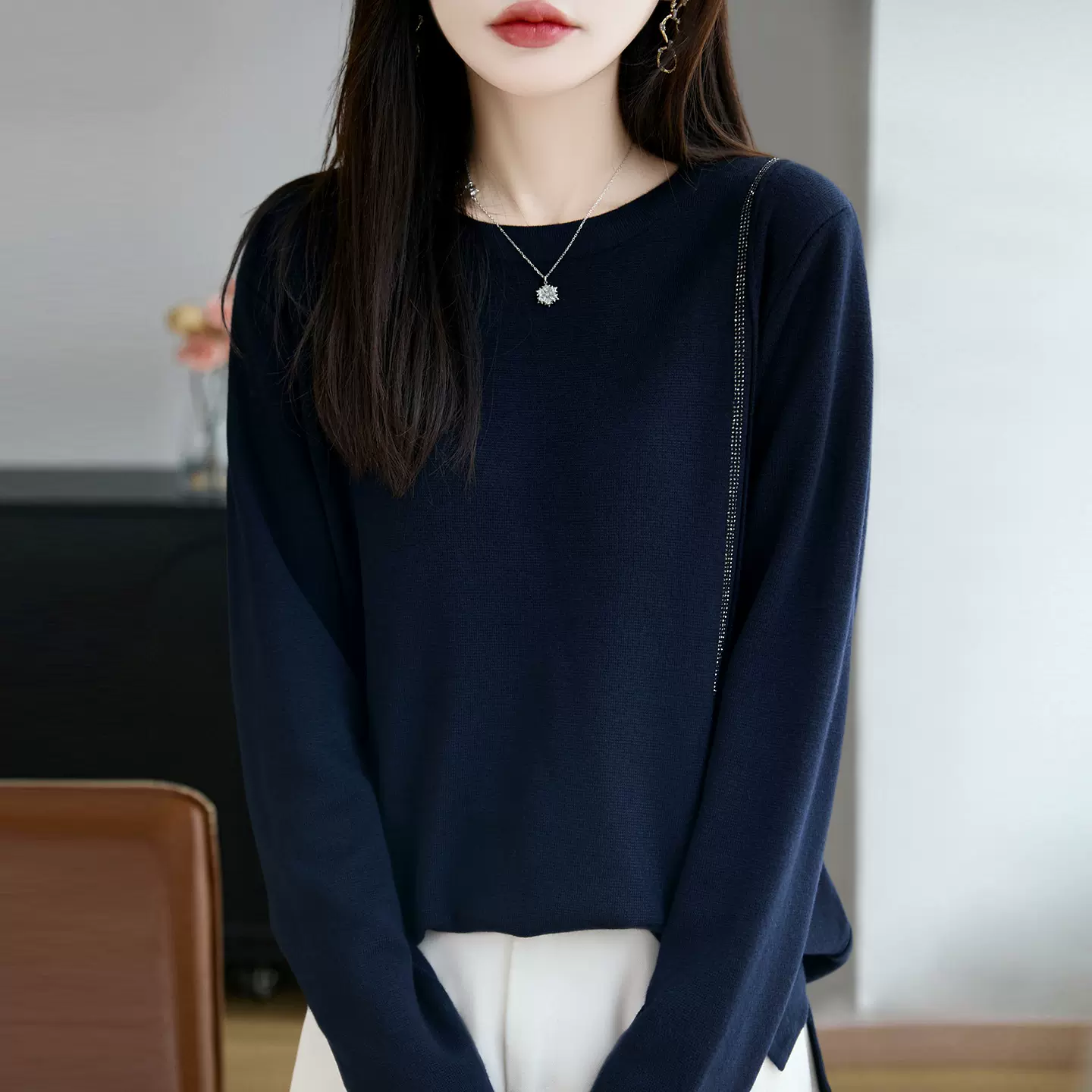 秋冬新款毛衣女纯色长袖打底衫宽松减龄简约百搭圆领针织衫显瘦